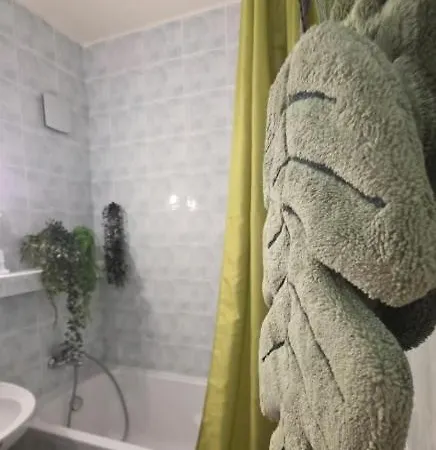 Apartmán Big Cozy 3room Apartment, Zobor View, Free Parking *