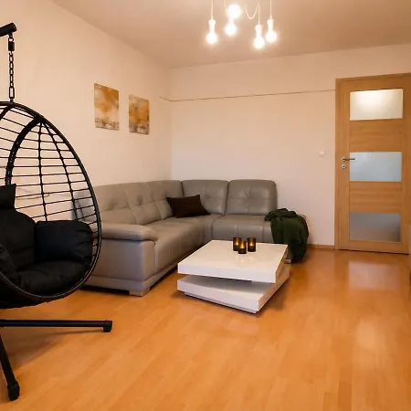 Big Cozy 3room Apartment, Zobor View, Free Parking * Nitra