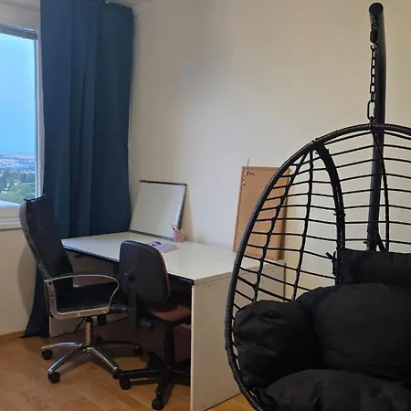 Big Cozy 3room Apartment, Zobor View, Free Parking Apartamento